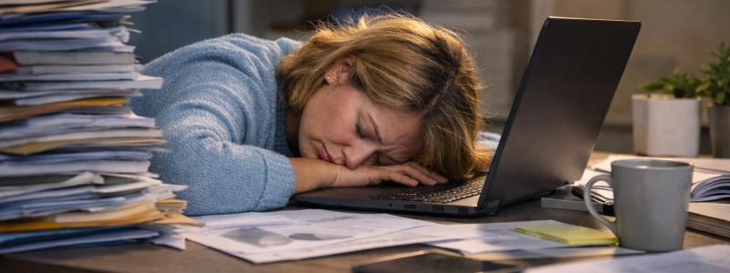 Burn-out vs overspannenheid: het verschil uitgelegd